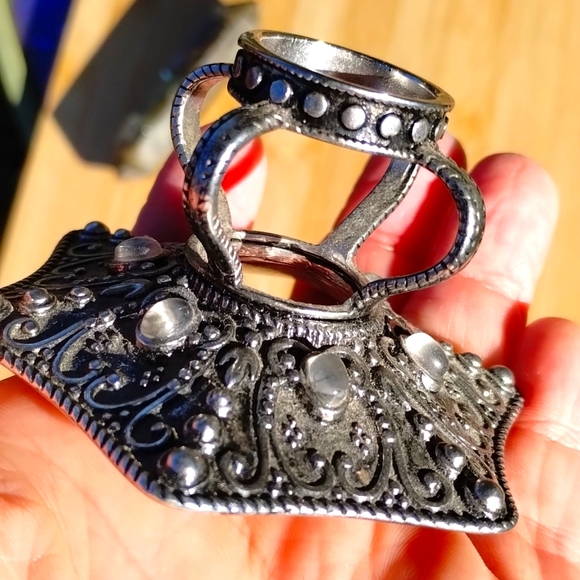 Evil Pawn Jewelry Amethyst Quartz Stainless steel Vera stand for crystals Boho - Picture 14 of 17